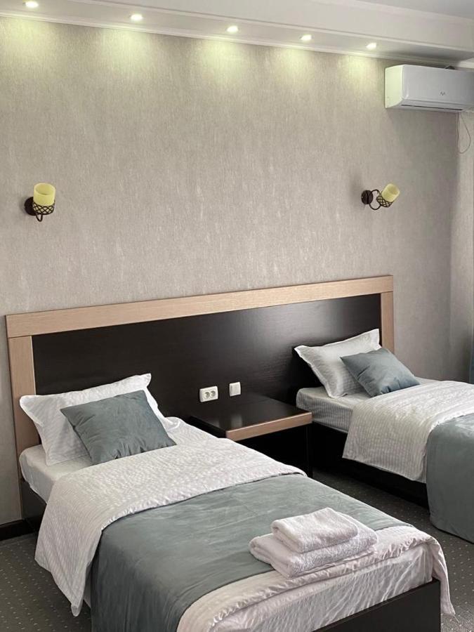 Shahristan Hotel Taraz Exterior photo